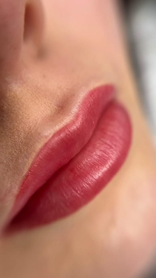 Curso online de micropigmentación de labios difuminados